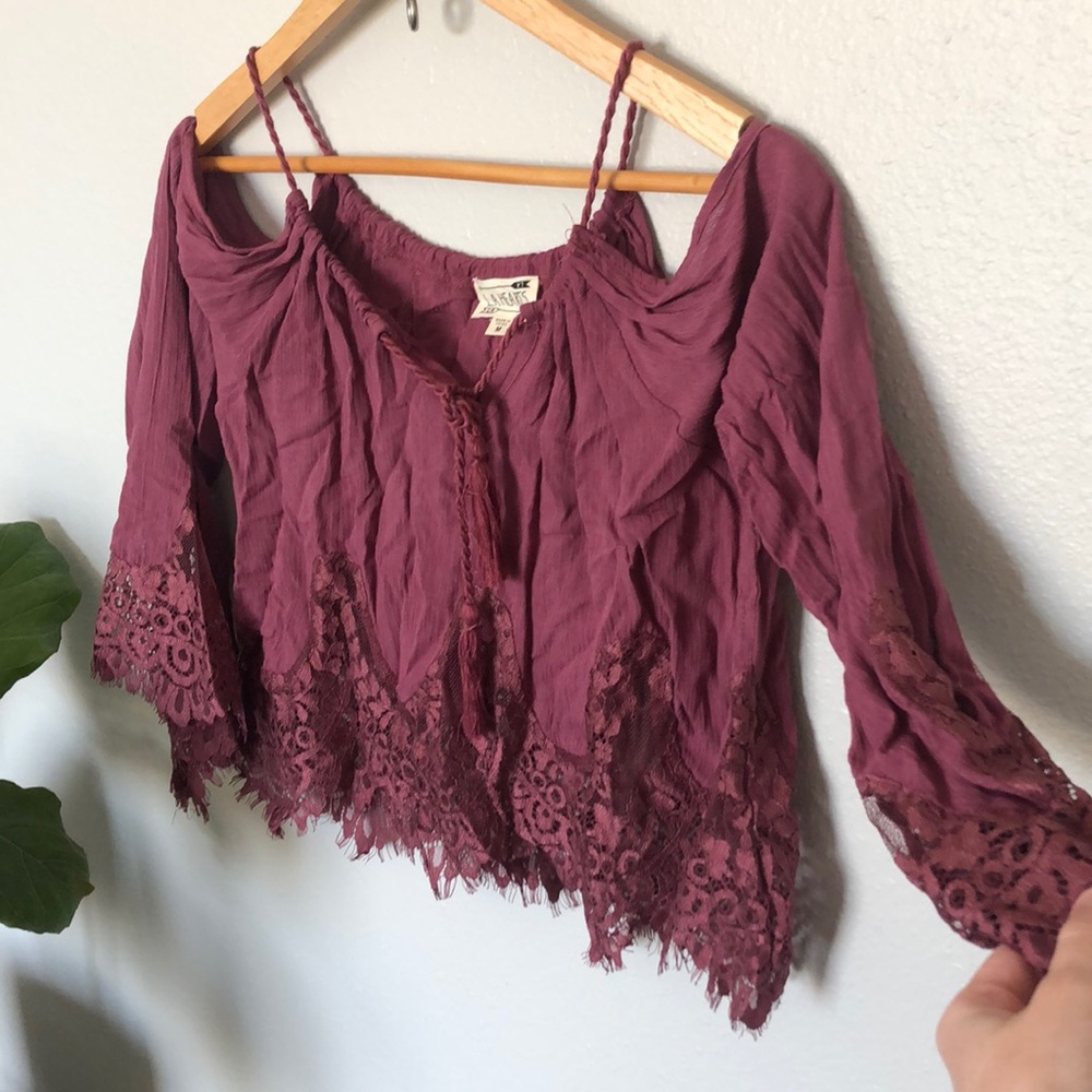 LAST CHANCE ❗️Pacsun lace crop top Mauve